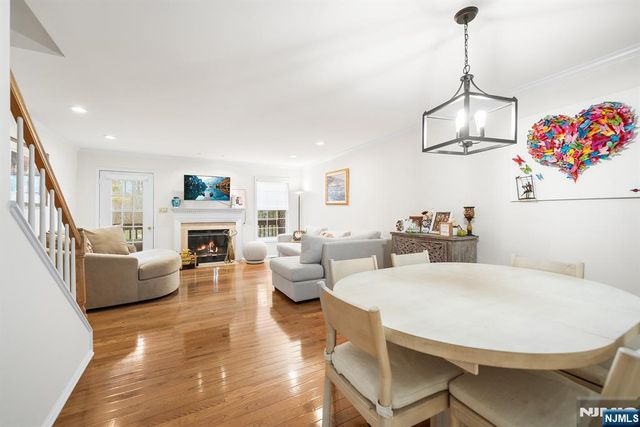 826 Georgetown Drive, Ramsey, NJ 07446