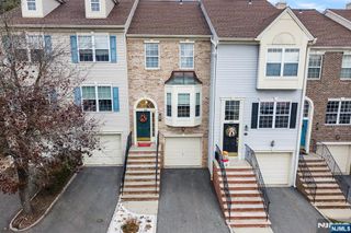 826 Georgetown Drive, Ramsey, NJ 07446