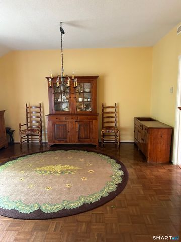 991 Heritage Village A, Southbury, CT 06488