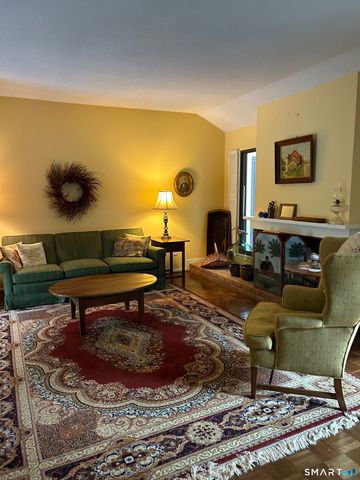 991 Heritage Village A, Southbury, CT 06488