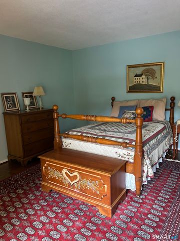 991 Heritage Village A, Southbury, CT 06488