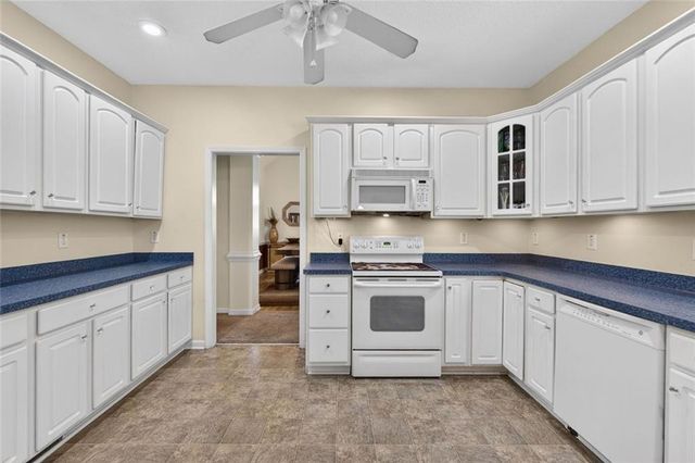 51 Brampton Way, Douglasville, GA 30134