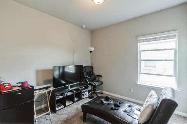 18430 Stevie Ray DR, Round Rock, TX 78664