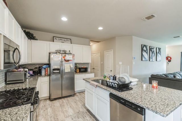 18430 Stevie Ray DR, Round Rock, TX 78664