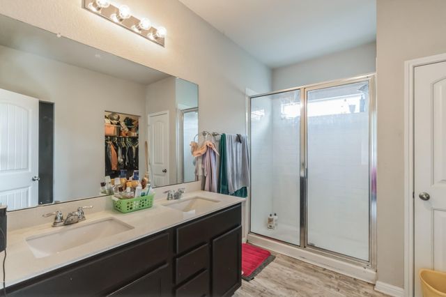 18430 Stevie Ray DR, Round Rock, TX 78664