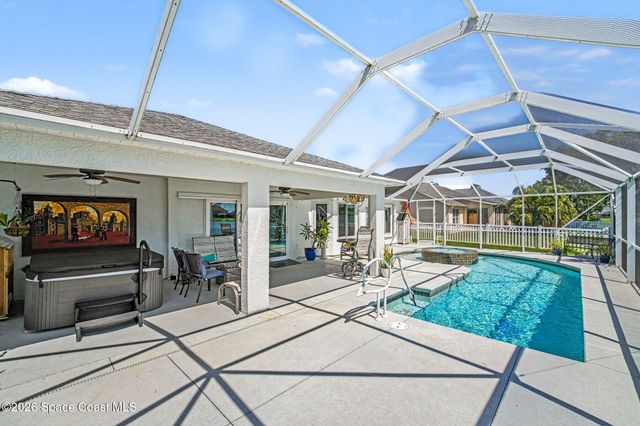 1102 Egret Lake Way, Melbourne, FL 32940