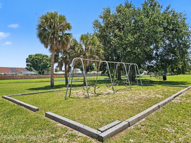 1102 Egret Lake Way, Melbourne, FL 32940