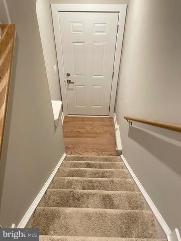 42589 BURBANK TER, Sterling, VA 20166