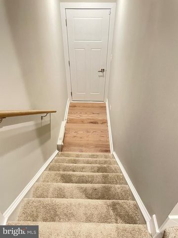 42589 BURBANK TER, Sterling, VA 20166