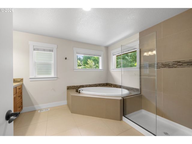 20386 Sw NAVARRE Ln, Beaverton, OR 97007