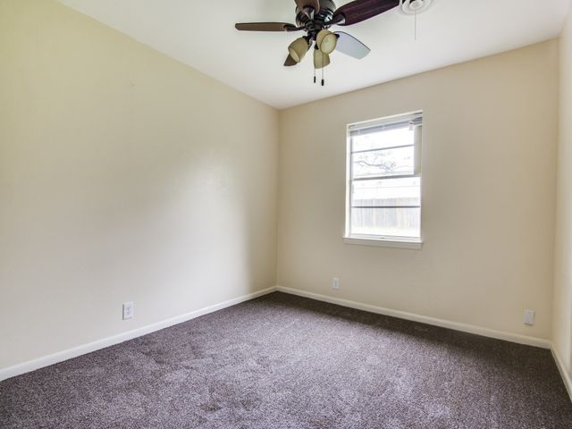 420 Vicki Place, Hurst, TX 76053