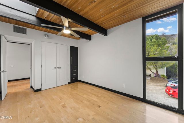 1101 Outlook Lane, Glendale, CA 91206
