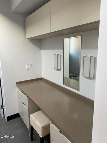 1101 Outlook Lane, Glendale, CA 91206