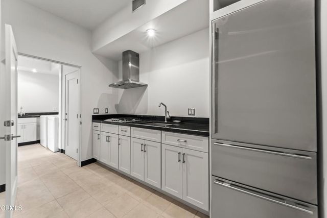 1101 Outlook Lane, Glendale, CA 91206