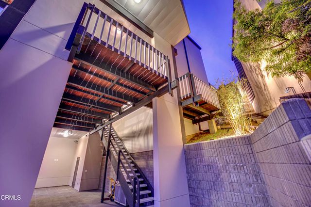 1101 Outlook Lane, Glendale, CA 91206