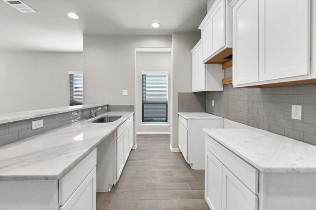 12371 Sunset Canyon Way, Willis, TX 77318