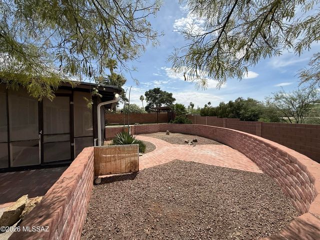 625 N Brown Avenue, Tucson, AZ 85710