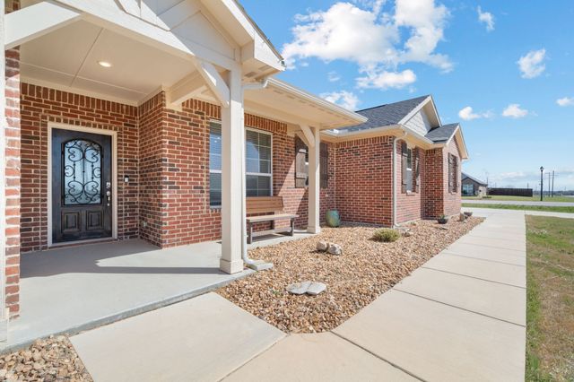 134 Stone Canyon Drive, Rhome, TX 76078