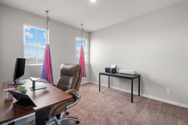 134 Stone Canyon Drive, Rhome, TX 76078