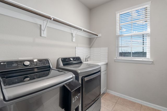 134 Stone Canyon Drive, Rhome, TX 76078