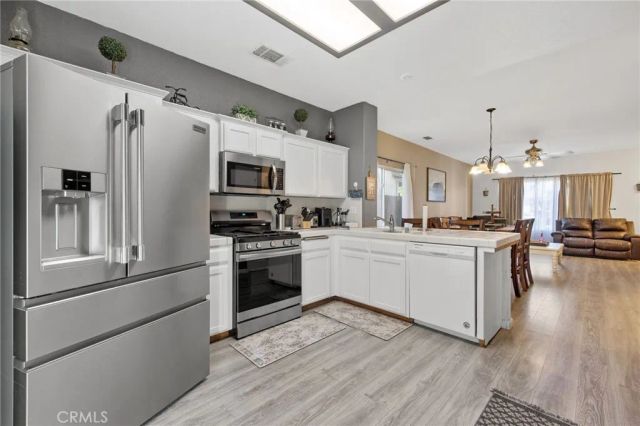 1963 W Merritt, Hanford, CA 93230