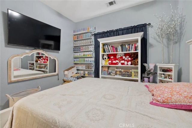 1963 W Merritt, Hanford, CA 93230