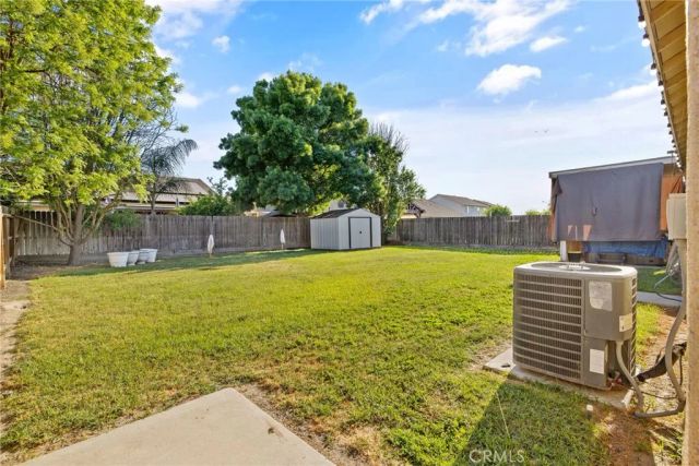 1963 W Merritt, Hanford, CA 93230