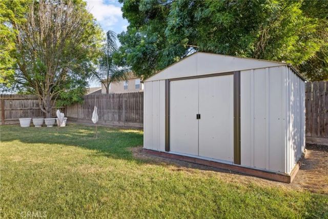 1963 W Merritt, Hanford, CA 93230