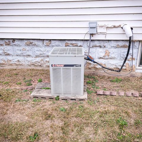 1111 E 7th Street, Anderson, IN 46012