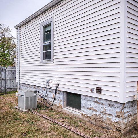 1111 E 7th Street, Anderson, IN 46012