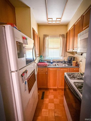 1111 E 7th Street, Anderson, IN 46012