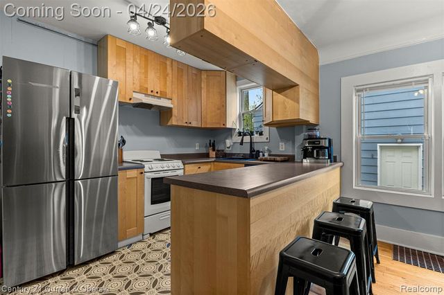 708 Channing Street, Ferndale, MI 48220