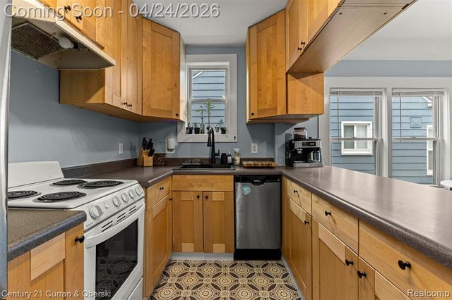 708 Channing Street, Ferndale, MI 48220