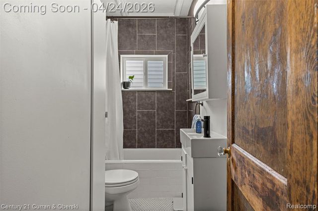 708 Channing Street, Ferndale, MI 48220