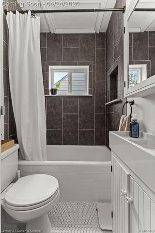 708 Channing Street, Ferndale, MI 48220