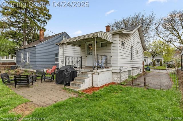 708 Channing Street, Ferndale, MI 48220