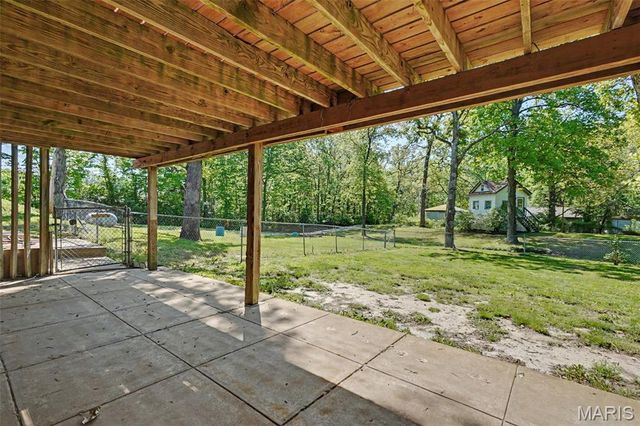 1000 Highway Y, St Paul, MO 63366