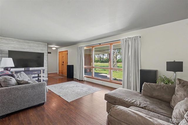 1000 Highway Y, St Paul, MO 63366