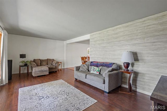 1000 Highway Y, St Paul, MO 63366
