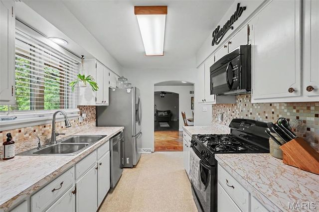 1000 Highway Y, St Paul, MO 63366