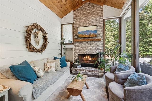 889 Freehome Road, Canton, GA 30115
