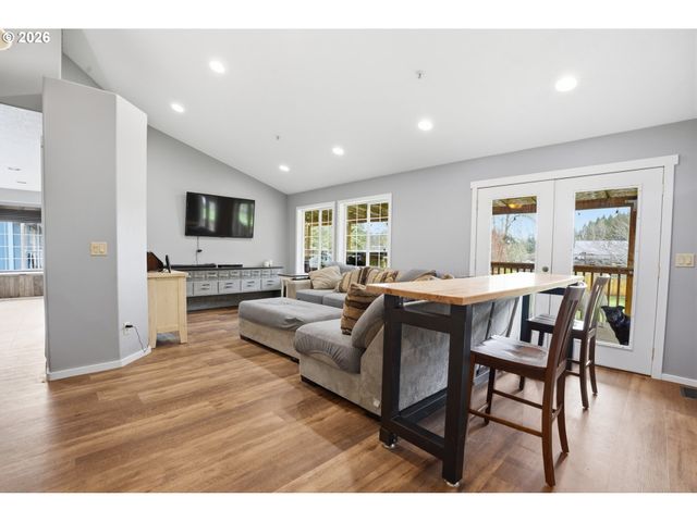 1302 CHERRY St, Vernonia, OR 97064
