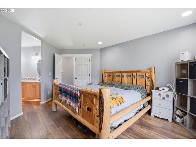 1302 CHERRY St, Vernonia, OR 97064