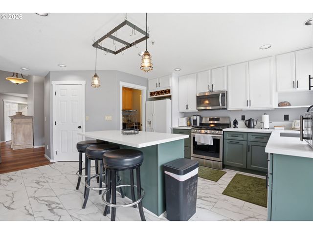 1302 CHERRY St, Vernonia, OR 97064