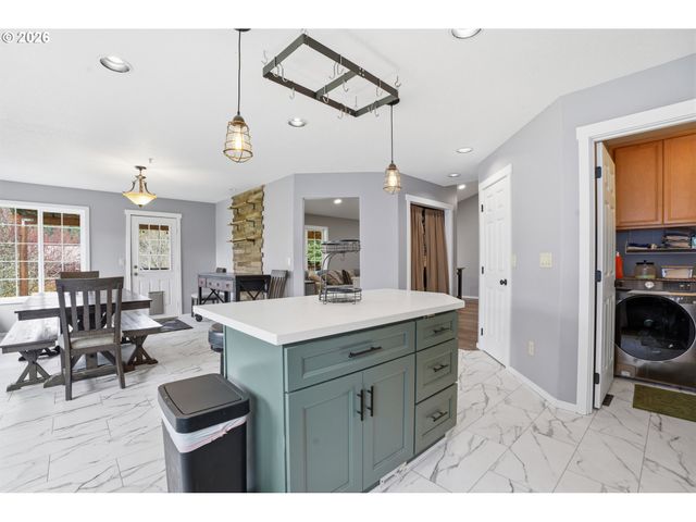 1302 CHERRY St, Vernonia, OR 97064