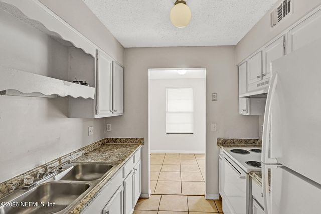 478 BENTWOOD Lane A, Orange Park, FL 32073