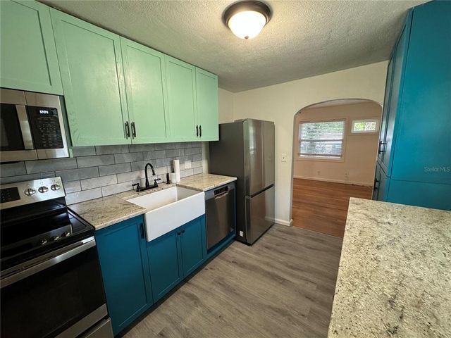 4108 10TH AVENUE N, St Petersburg, FL 33713