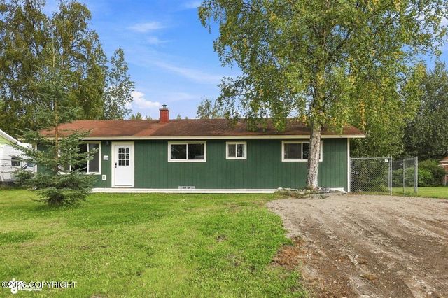 138 Farnsworth Boulevard, Soldotna, AK 99669