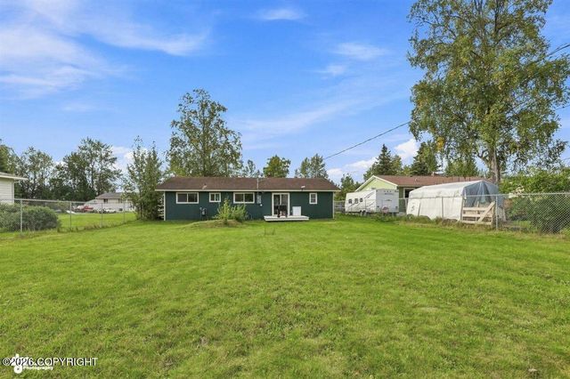 138 Farnsworth Boulevard, Soldotna, AK 99669