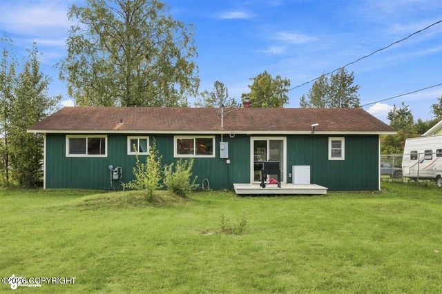 138 Farnsworth Boulevard, Soldotna, AK 99669
